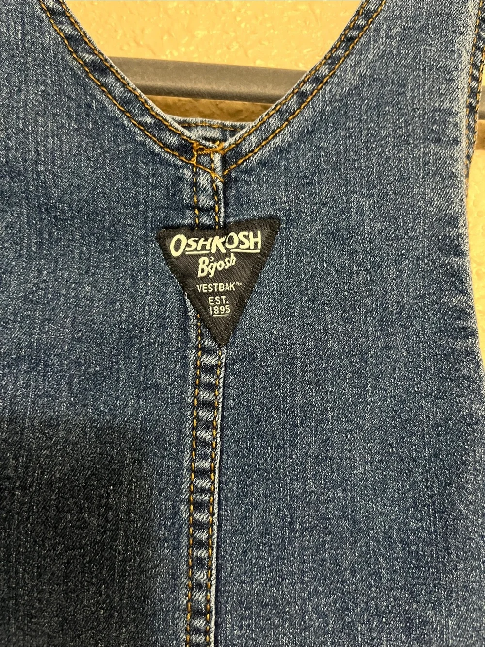 Oshkosh B’Gosh Kids Overalls Size 5-T Like New